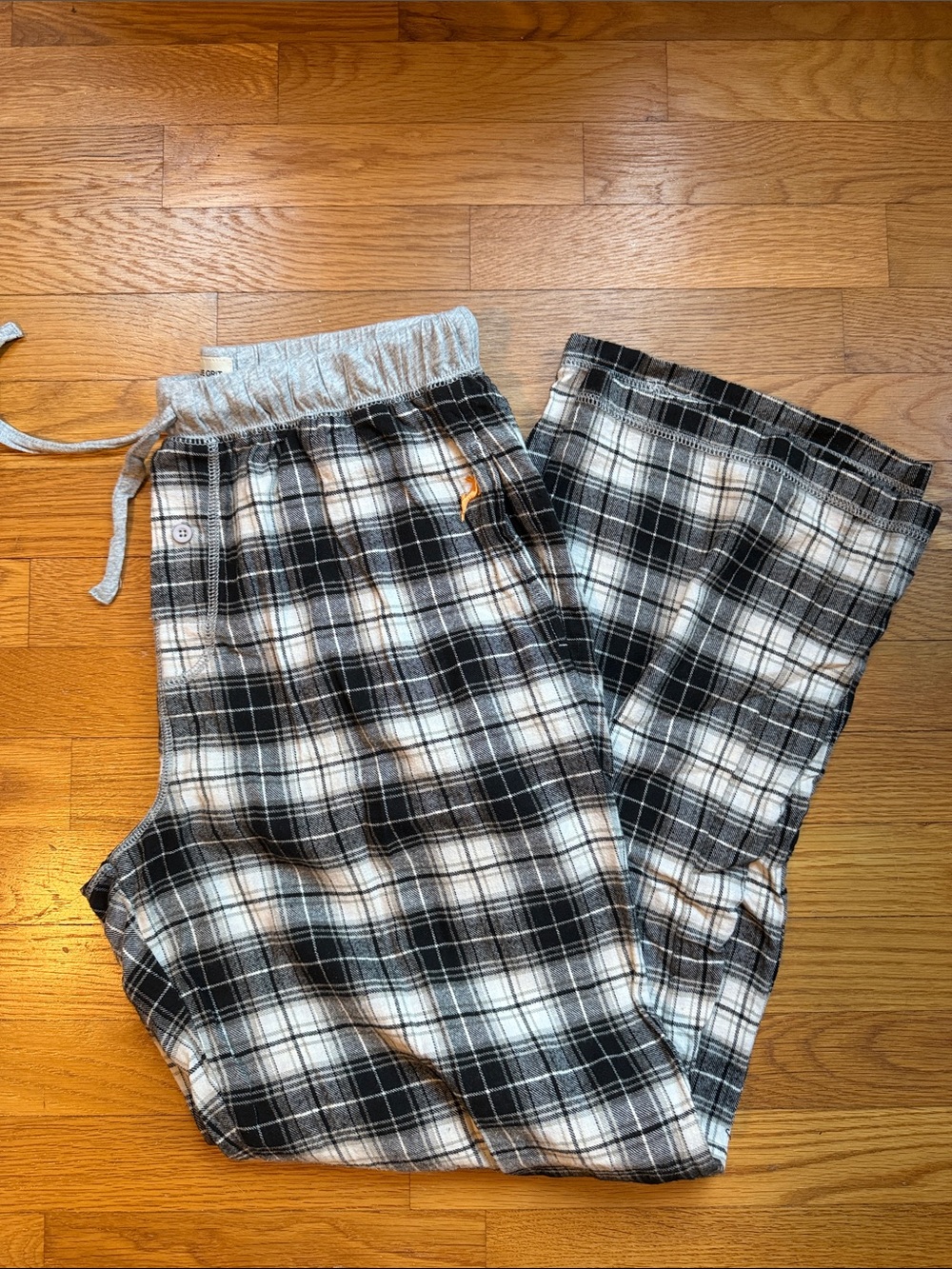 True Grit Mens M Medium Pajama Pants - Black & White Plaid